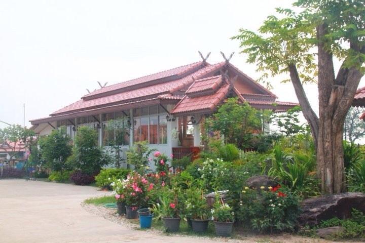 Plaifah Resort Ubon Song Khon Exterior foto